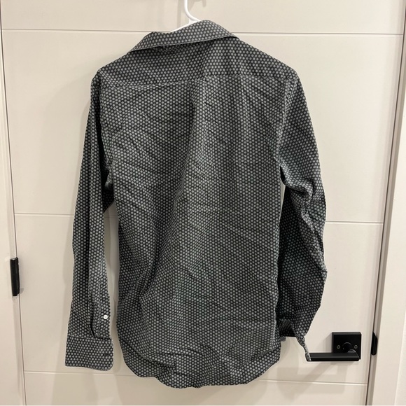 Mens button down - Picture 3 of 4